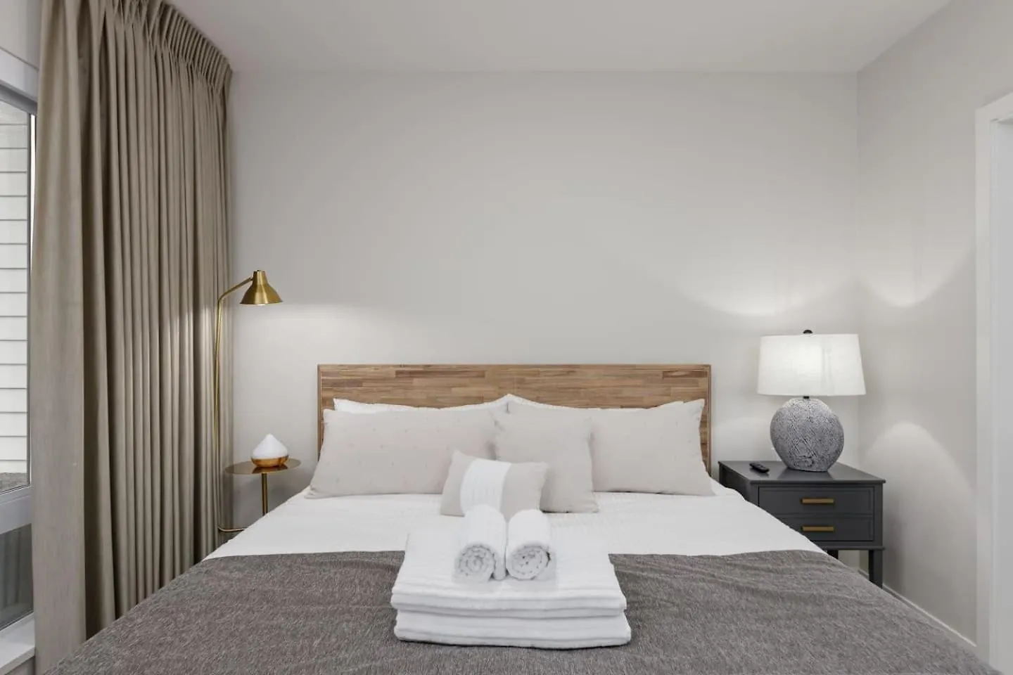 Luxury Home Near Dt And Yvr W 2 Indoor Parking Vancouver Canadá